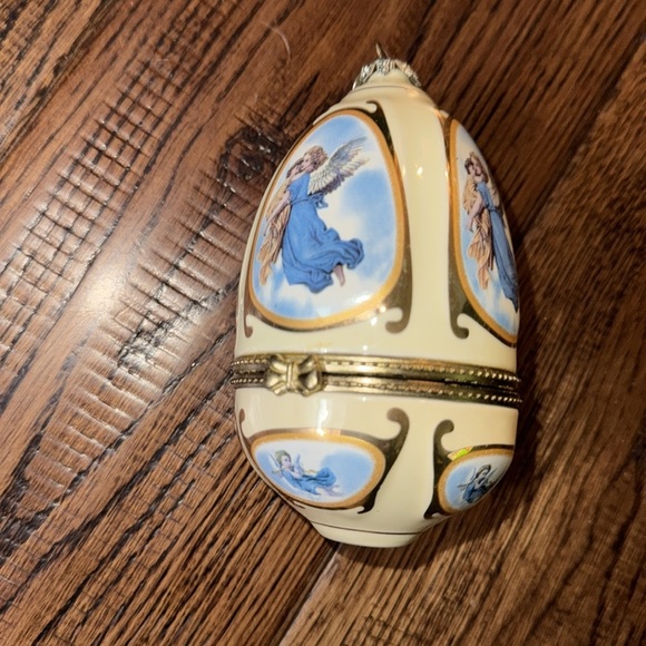 VTG Valerie Parr Hill Egg Trinket Music Box Ornament Porcelain Angels Heart - Picture 2 of 4